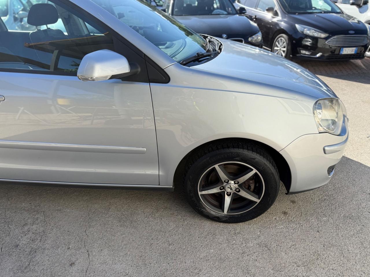 Volkswagen Polo 1.2 5p. Trendline KM CERTIF