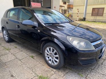 Opel Astra 1.6 16V Twinport 5 porte Cosmo