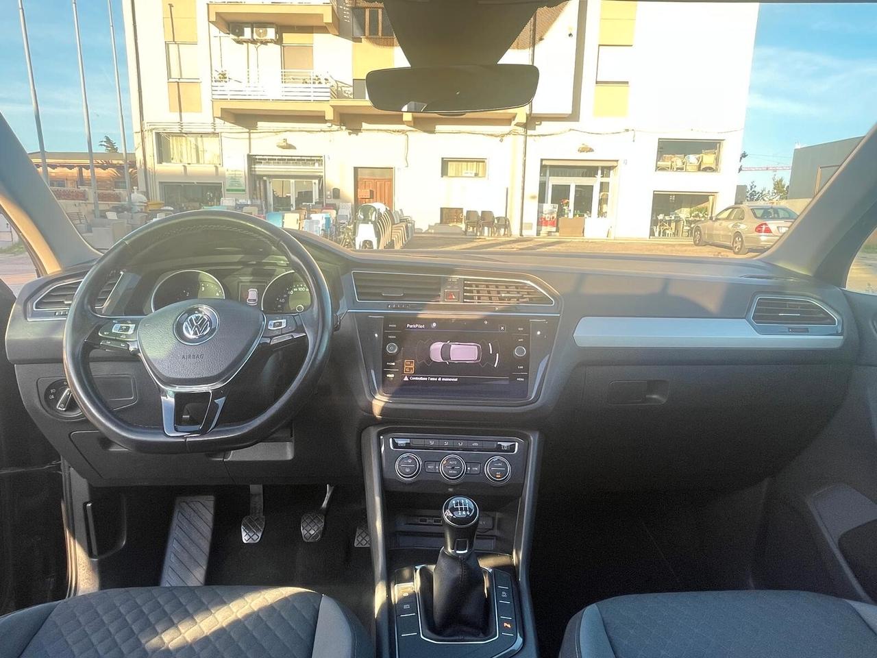 Volkswagen Tiguan 1.6 TDI SCR Sport BlueMotion Technology