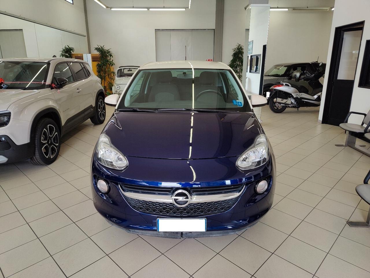 Opel Adam 1.2 70 CV