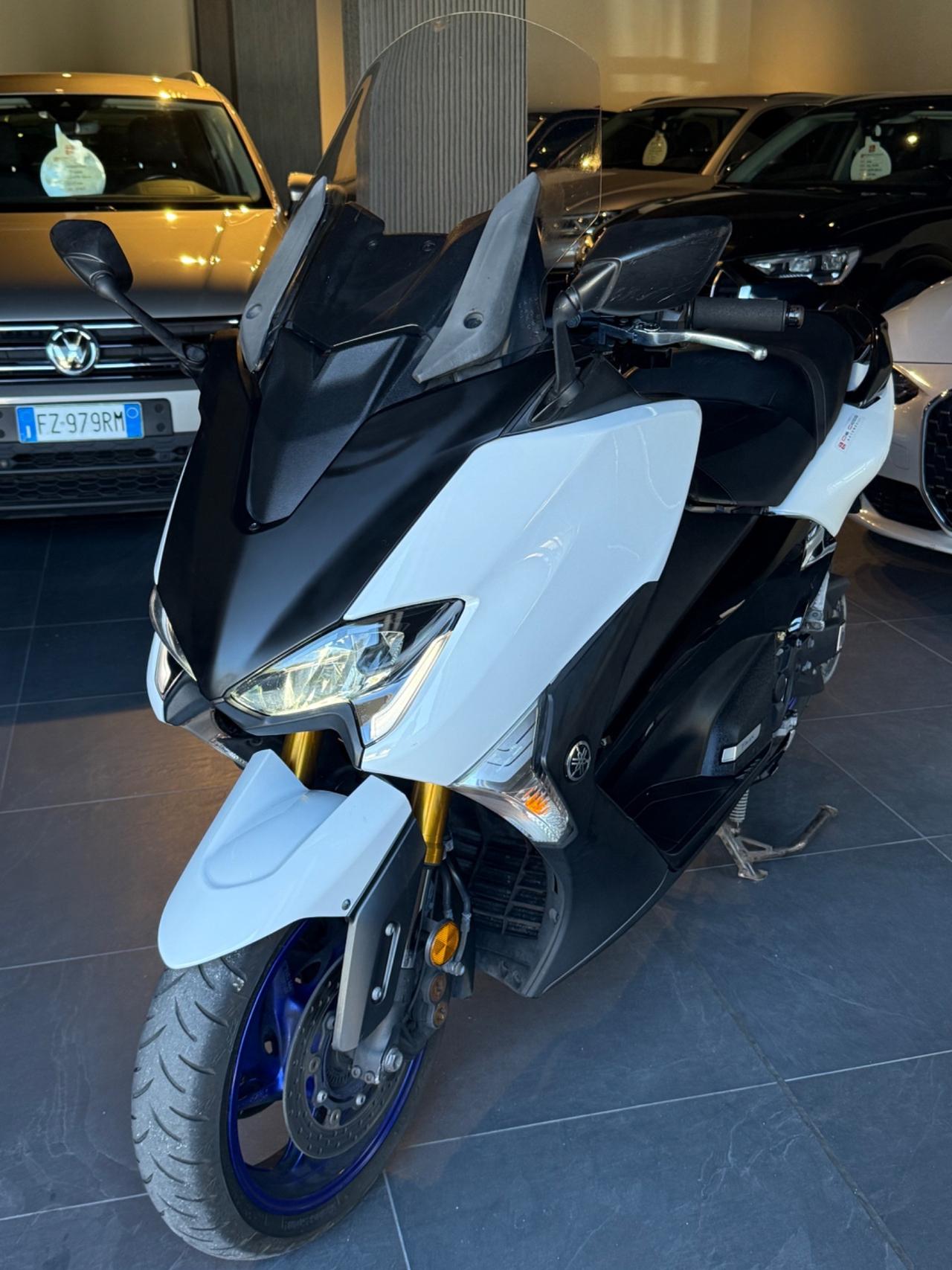 Yamaha T Max 530
