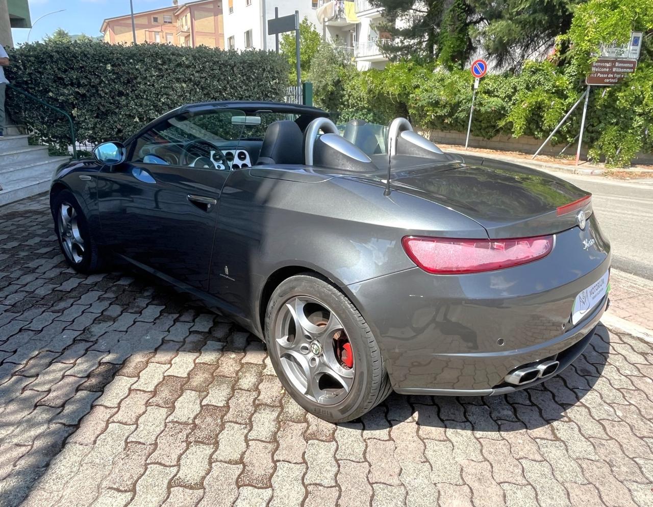 Alfa Romeo Spider 2.4 JTDM 200CV