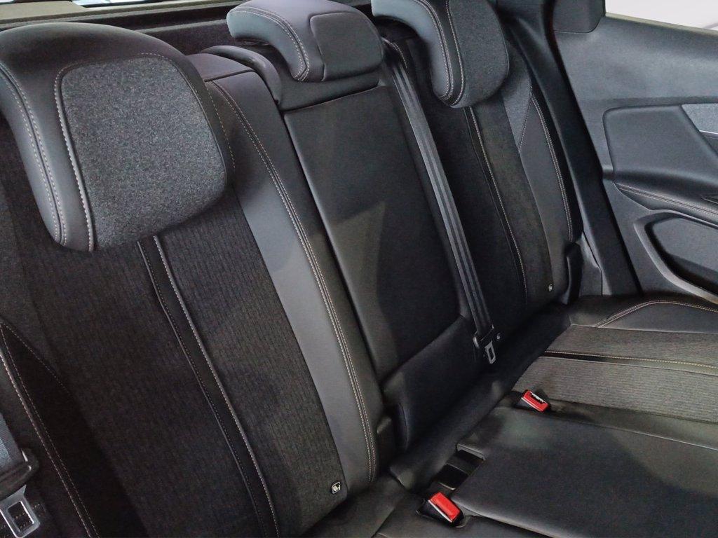 PEUGEOT 3008 1.5 bluehdi gt line s&s 130cv del 2018