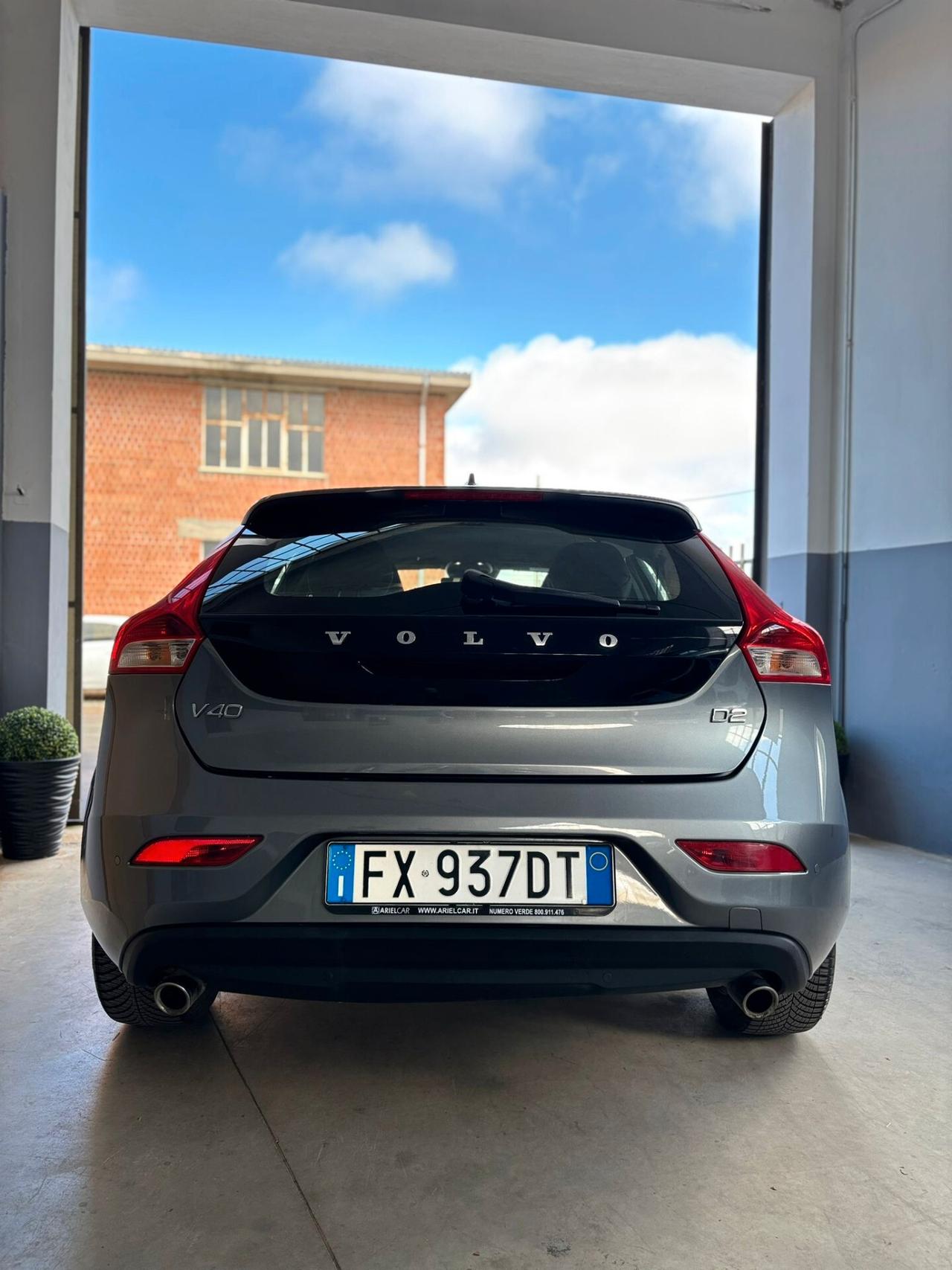Volvo V40 D2 Geartronic Business Plus