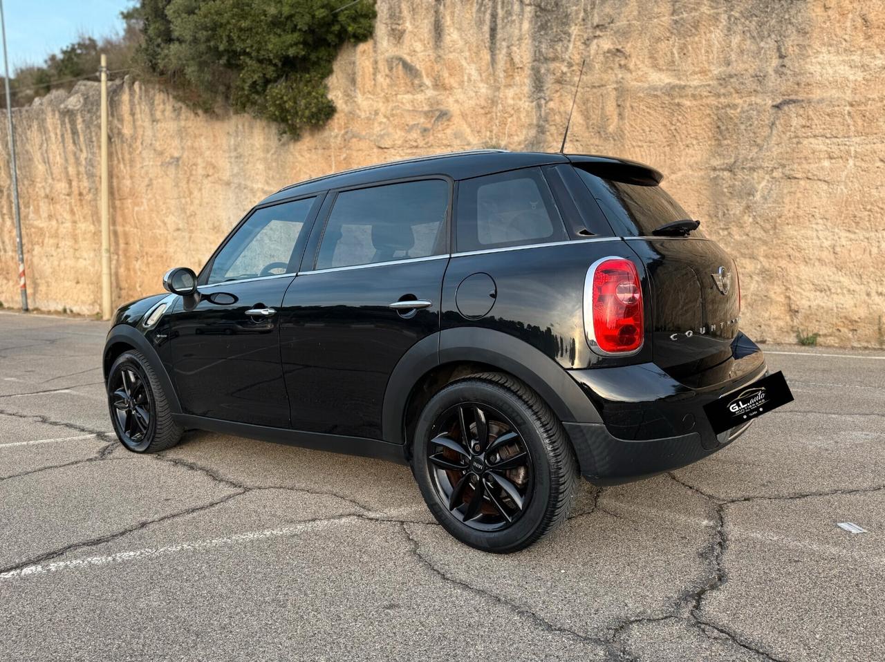 Mini Cooper D Countryman/1.6 90CV/NEOPATENTATI