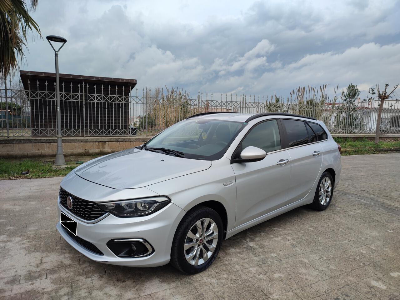 Fiat Tipo STW 1.6 MJT 120CV DCT LOUNGE AUTOMATIK NAVIGATORE