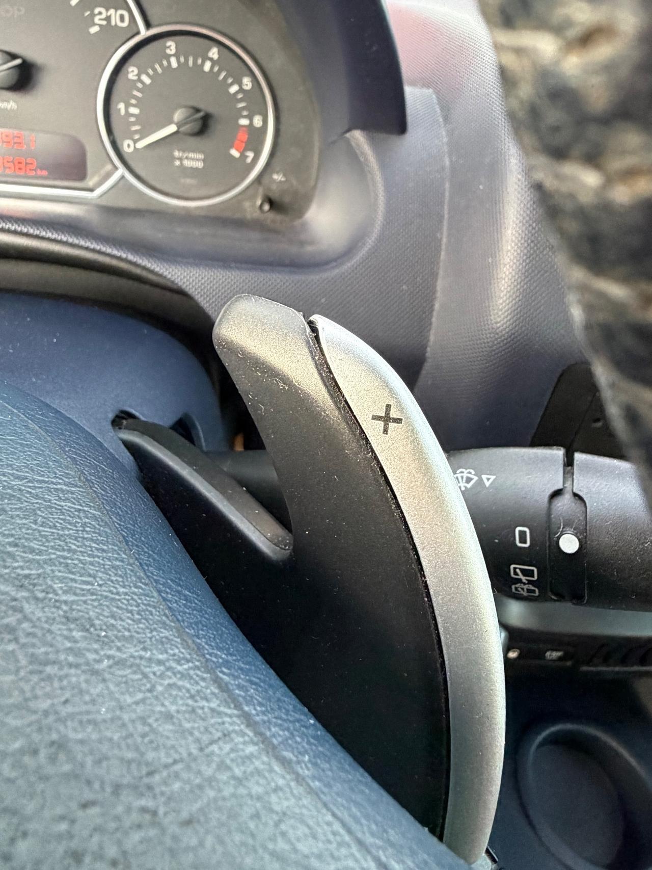 Peugeot 1007 1.6 Sporty 2Tronic