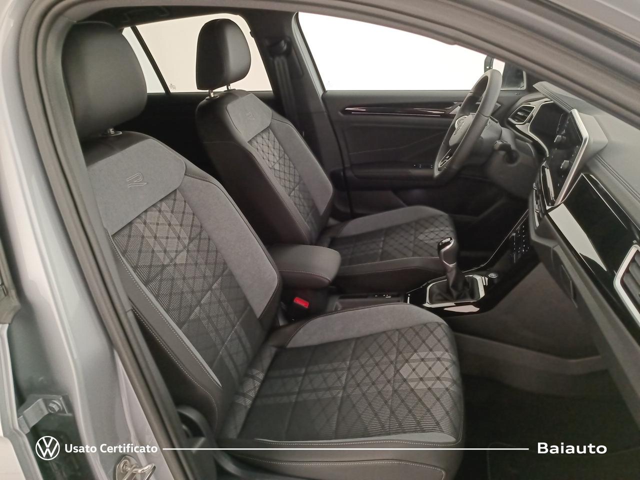Volkswagen T-Roc 1.0 tsi 115cv r line