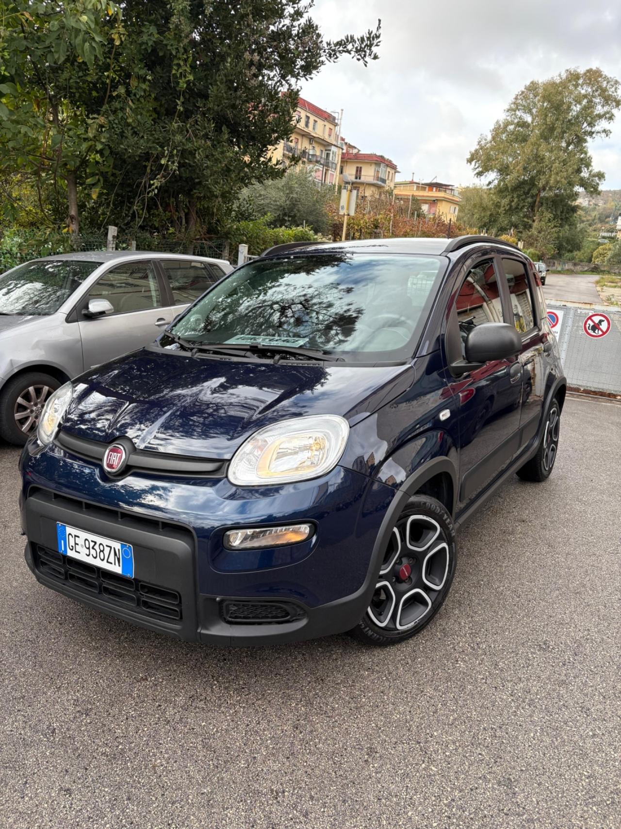 Fiat Panda 1.0 FireFly S&S Hybrid City Cross