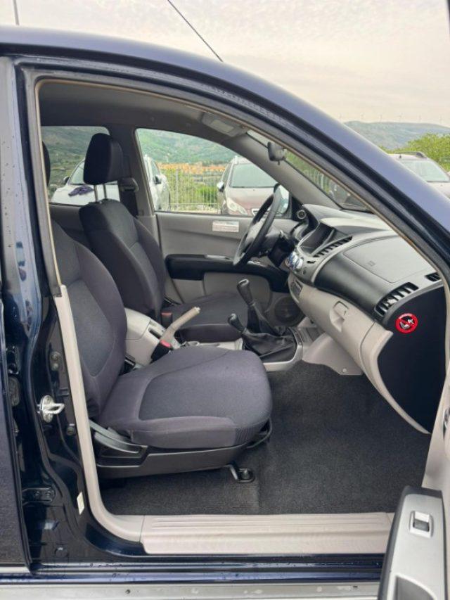 MITSUBISHI L200 2.5 DI-D/136CV Double Cab Insport