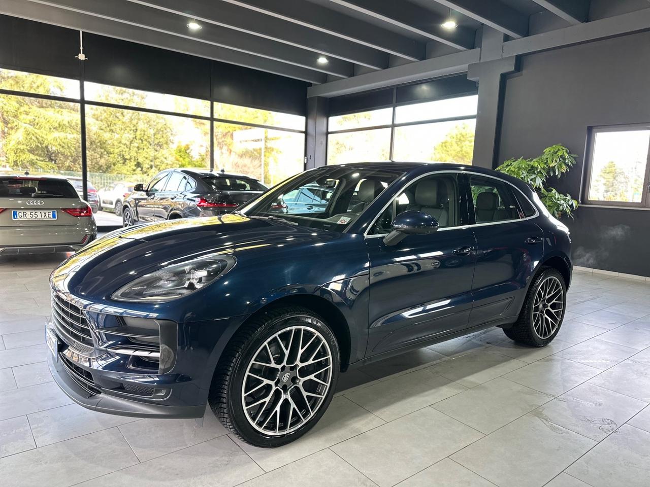 Porsche Macan 2.0 PASM