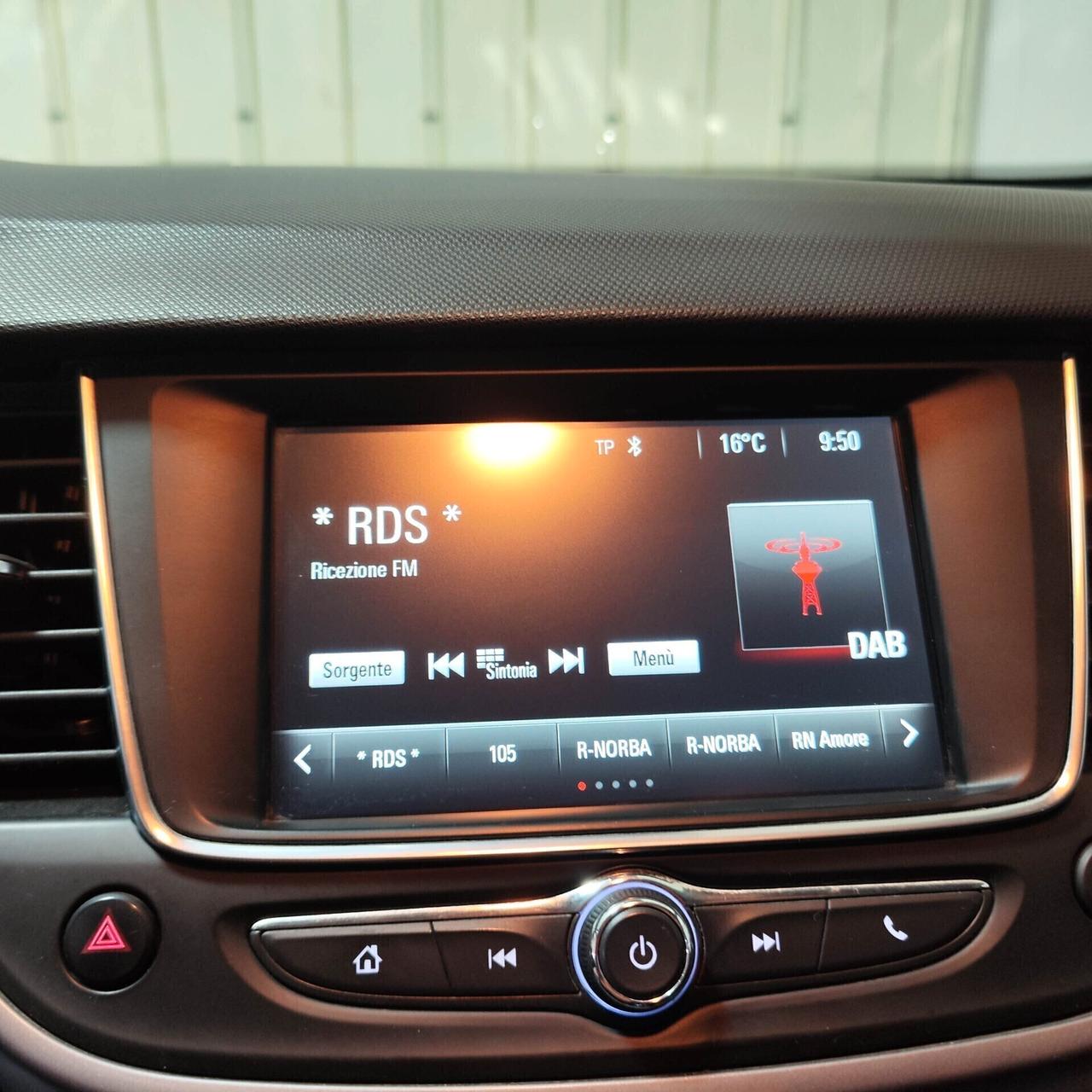 Opel crossland autocarro 5 posti 1.5 diesel (12 mesi di garanzia)