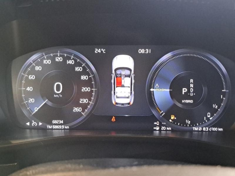 VOLVO XC40 T4 RECHARGE PLUG-IN AUTO CORE SUV