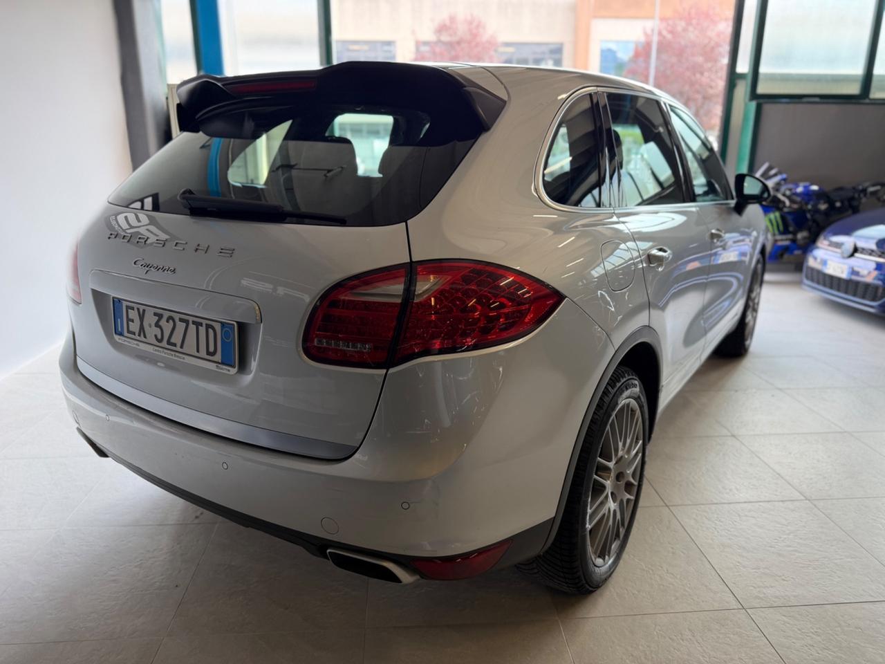 Porsche CAYENNE 3.0 V6 BOSE KMCERT UNICOPR