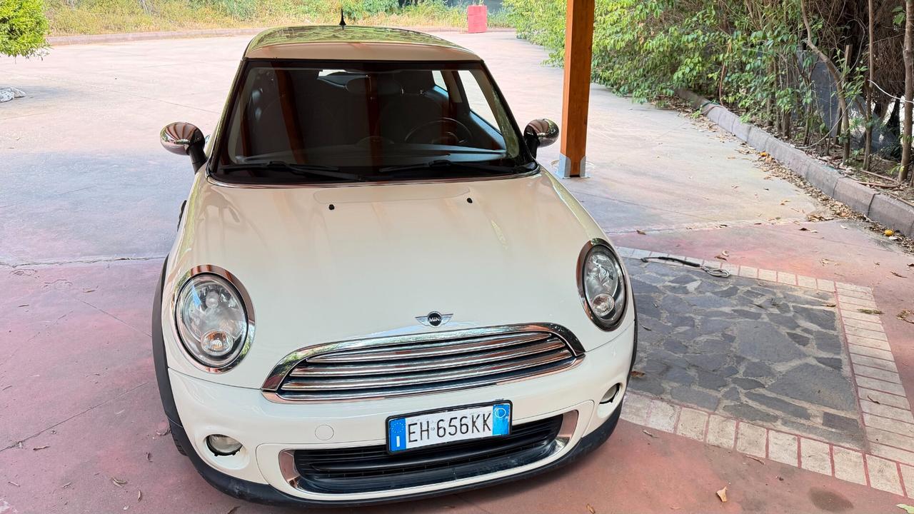 Mini 1.6 16V One (55kW)