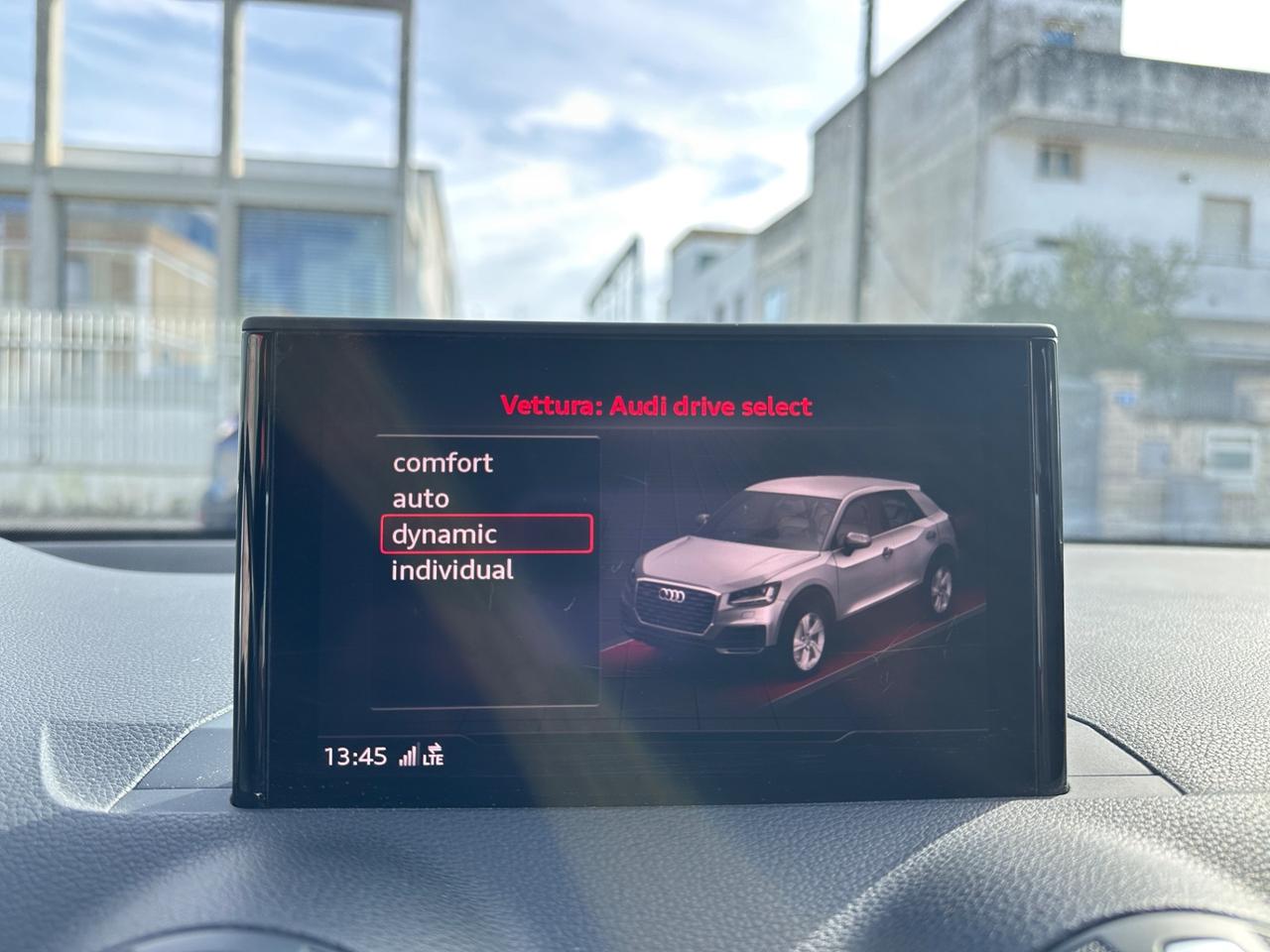 Audi Q2 1.6 TDI Sport-2018 LED/17"/NAVI