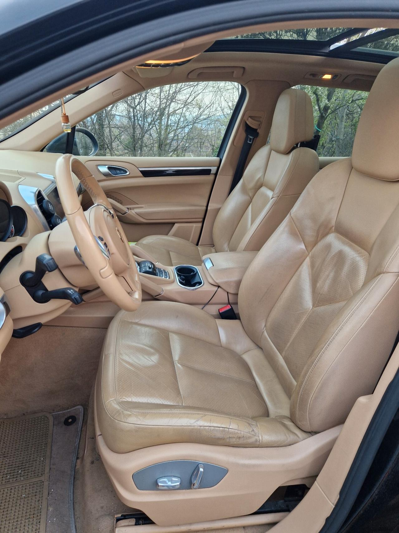 Porsche Cayenne 3.0 Diesel - Full Optional