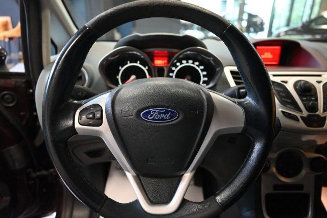 FORD Fiesta 1.4 TITANIUM 5PORTE BZ-GPL CLIMA SERVO ABD CD FULL