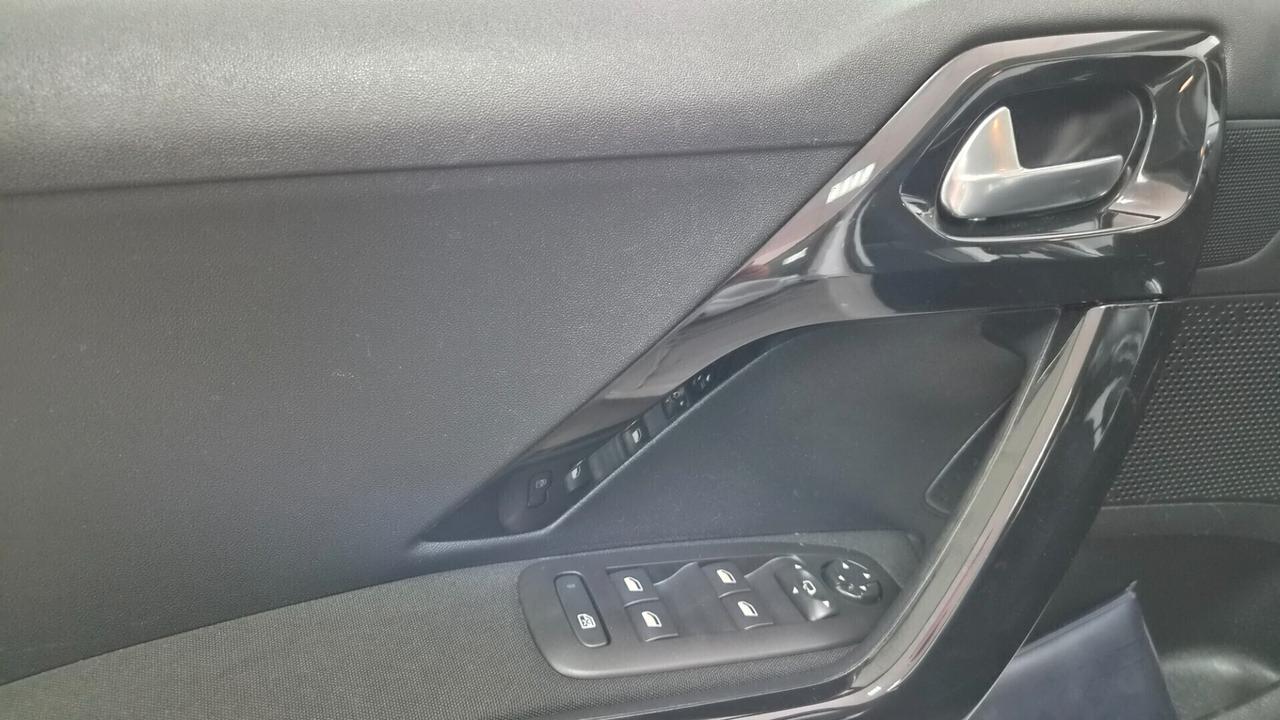 Peugeot 208 BlueHDi 75 5 porte Allure