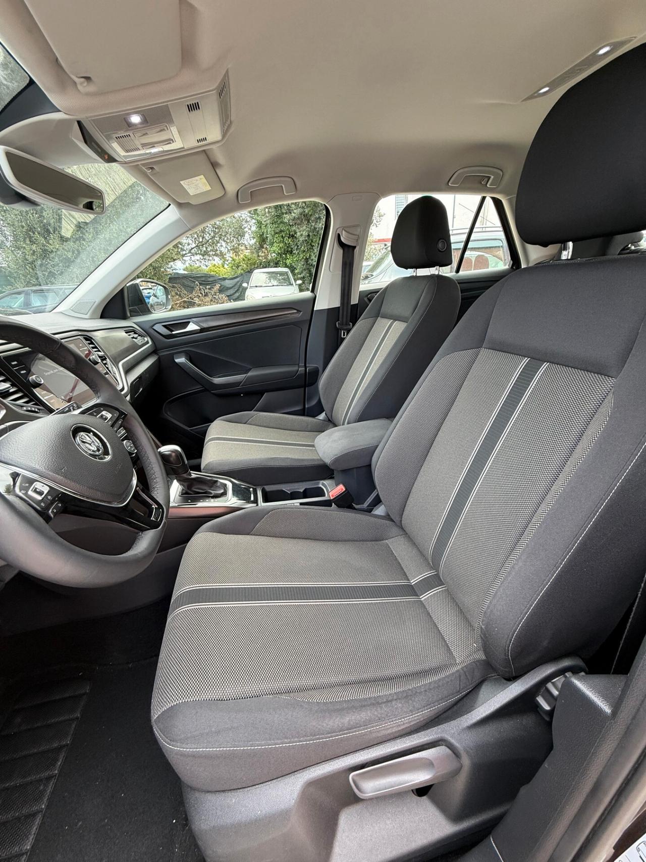 Volkswagen T-Roc 150CV DSG *AUTOMATICA