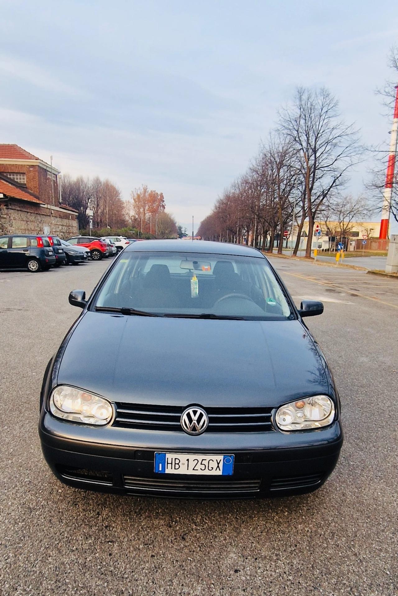 Volkswagen Golf 1.4cc (Su Appuntamento)