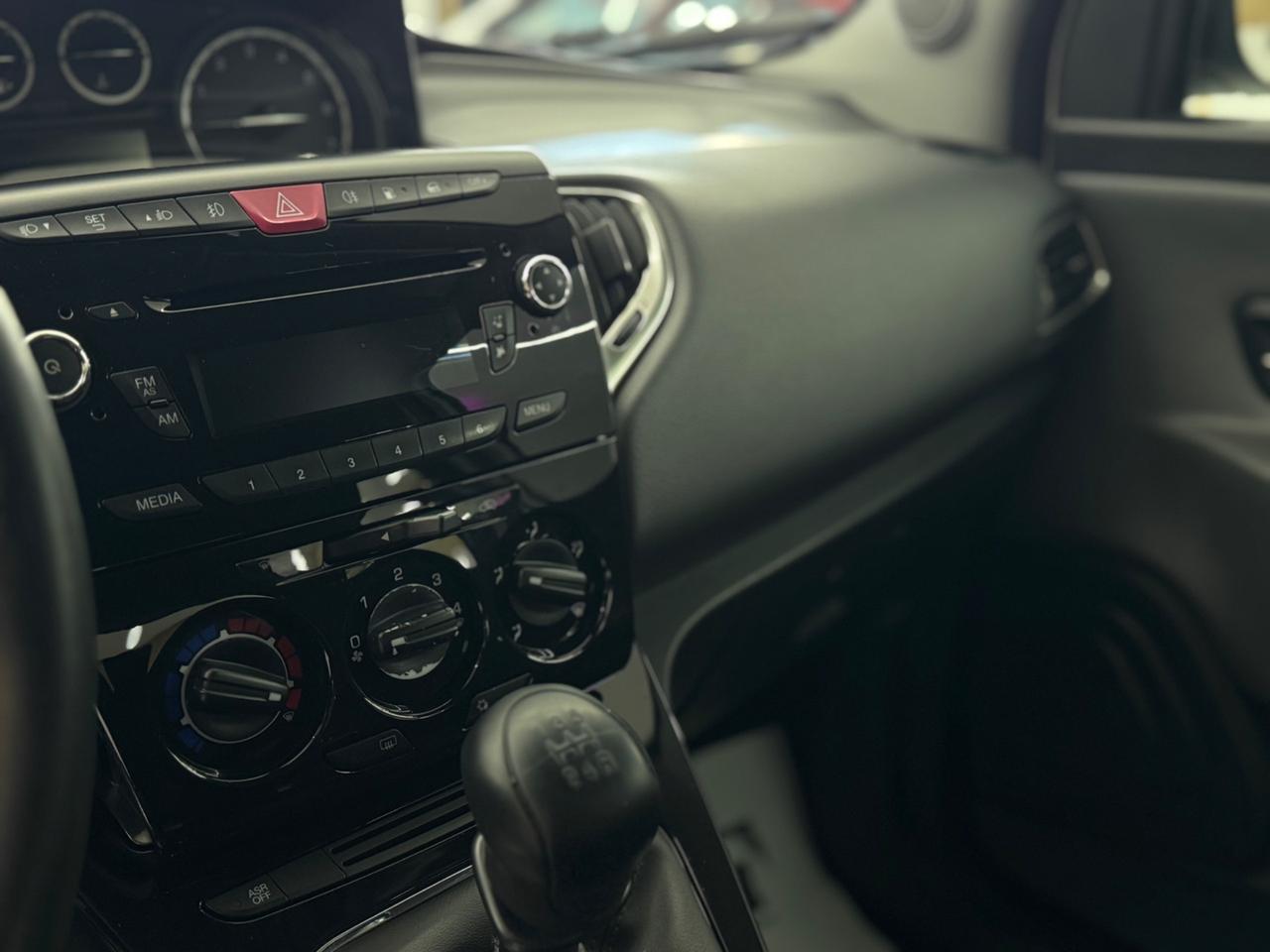 Lancia Ypsilon GPL Ecochic Gold Full Opt