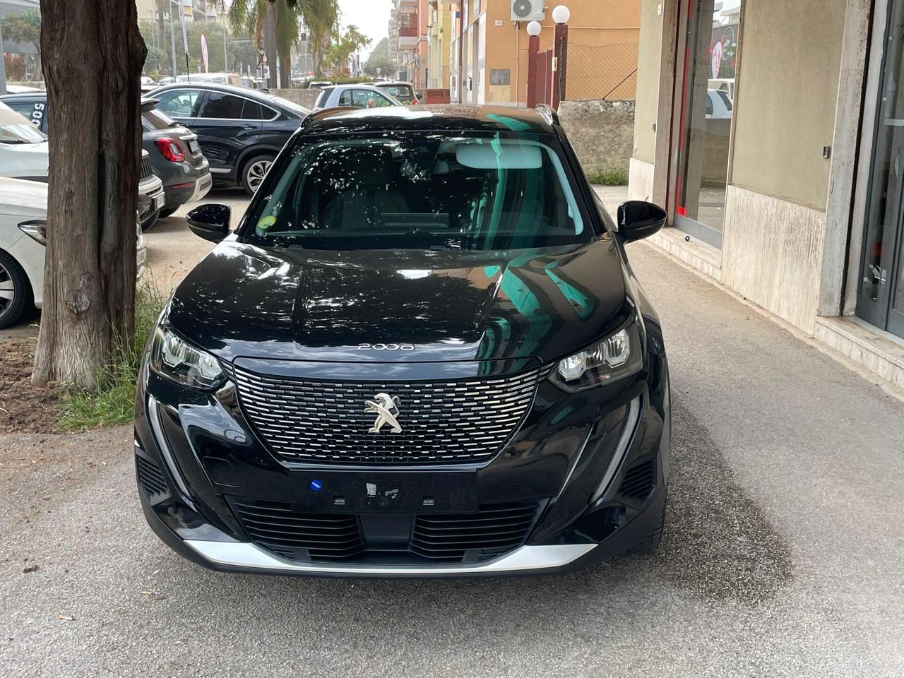 Peugeot 2008 BlueHDi 130 S&S EAT8 Allure