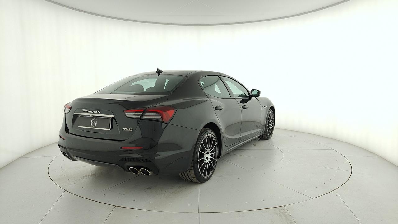 MASERATI Ghibli 3.0 V6 Modena 430cv awd auto