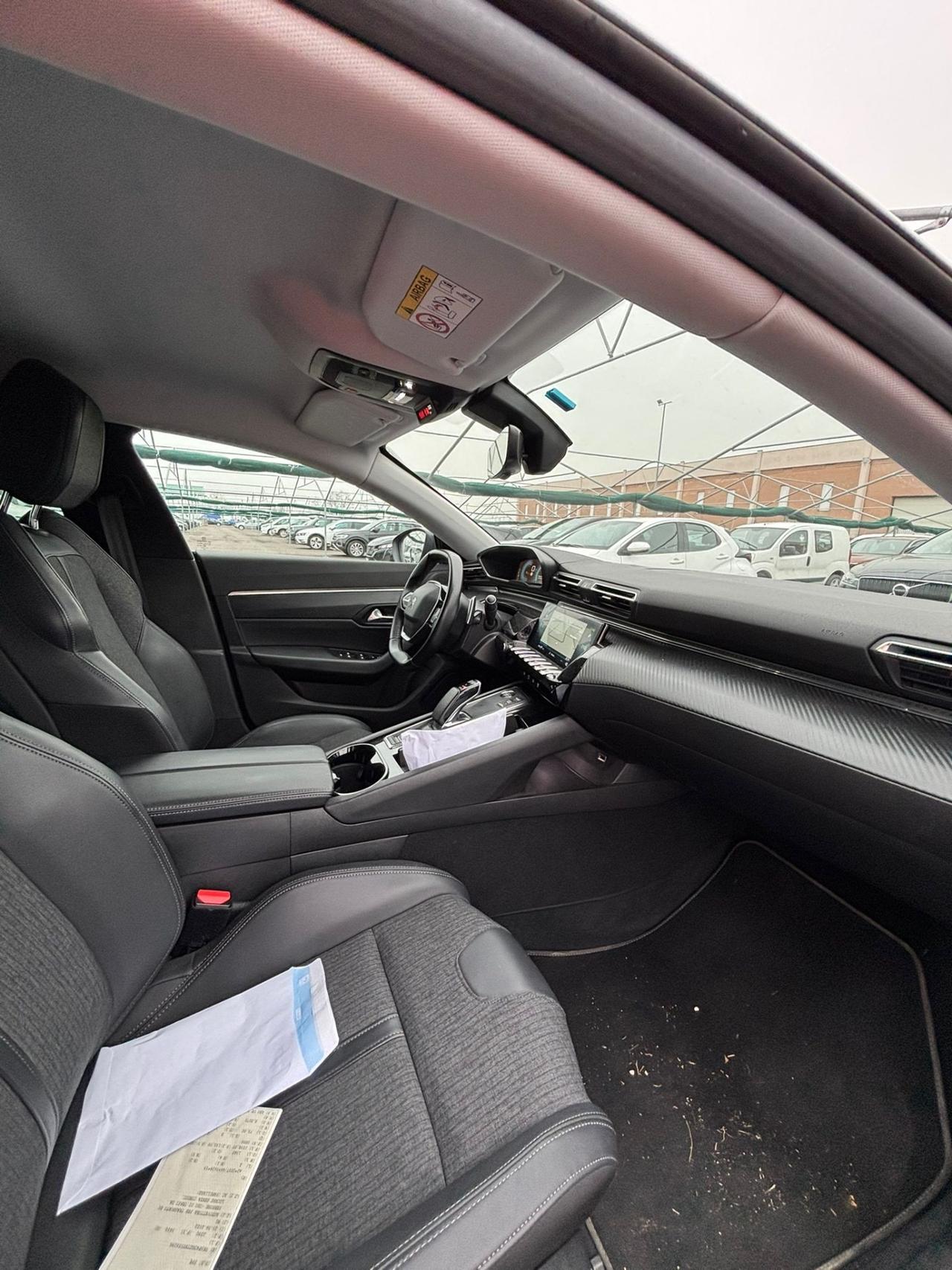 Peugeot 508 Plug-in Hybrid 225 e-EAT8 Allure Pack