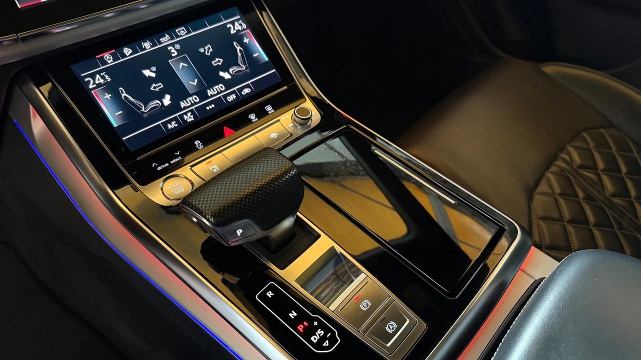 Audi Q8 50 TDI 286 CV quattro S-line INT/EST Tetto