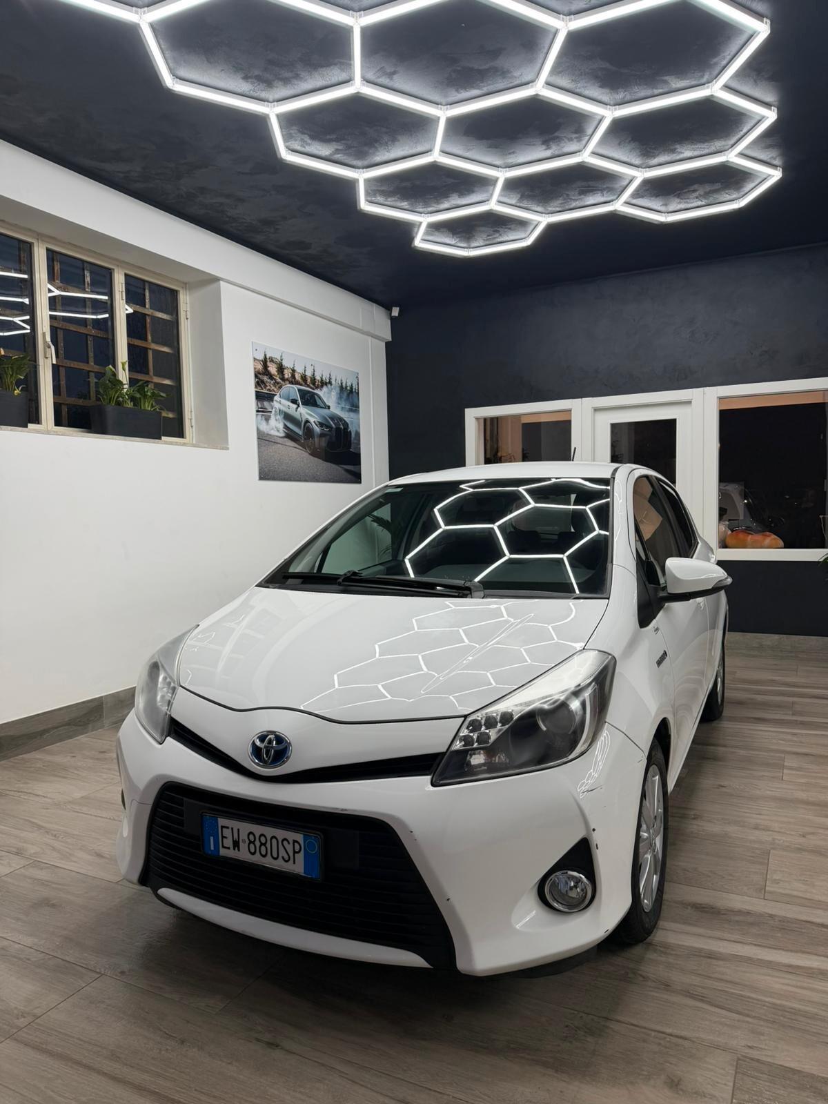 Toyota Yaris 1.5 Hybrid 5 porte Active