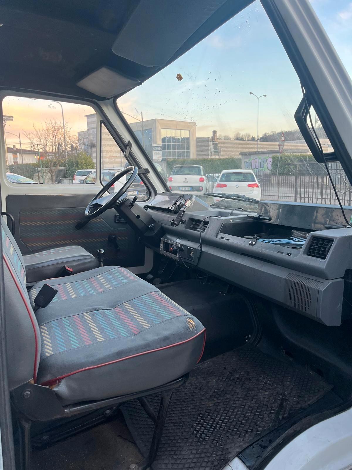 Renault Master Carroattrezzi