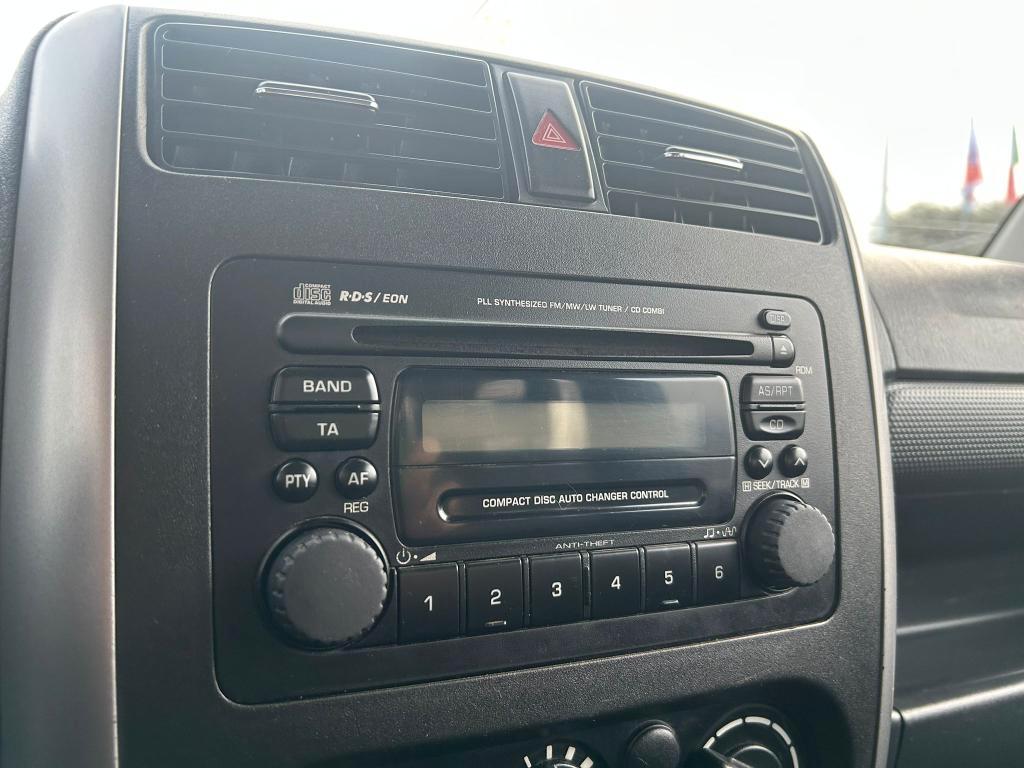 Suzuki Jimny 1.3i 16V cat 4WD JX