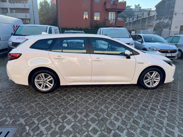 TOYOTA Corolla Touring 1.8 Hybrid Business(AUTOCARRO N1)