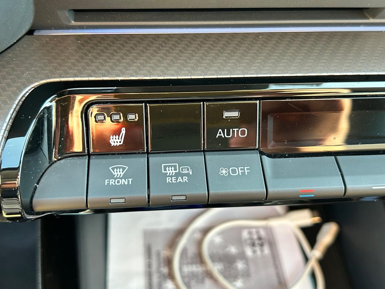 Toyota Prius 2.0 Plug-in Hybrid Lounge