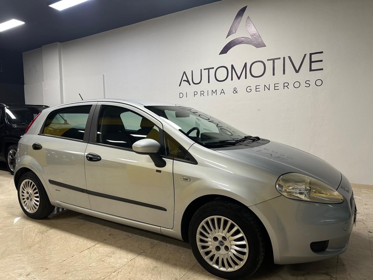 Fiat Grande Punto 1.3 MJT 75 CV 5 porte Dynamic