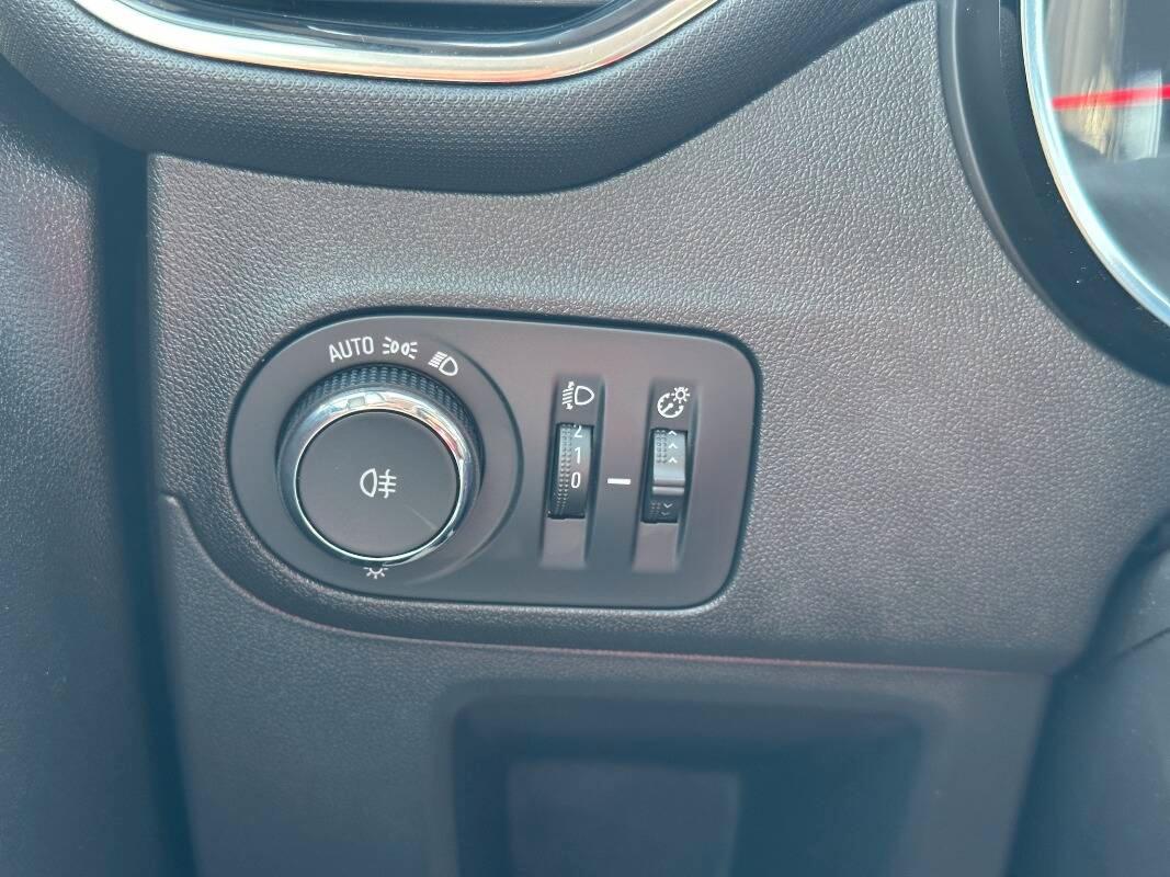 Opel Crossland 1.2 Elegance s&s 110cv con CarPlay