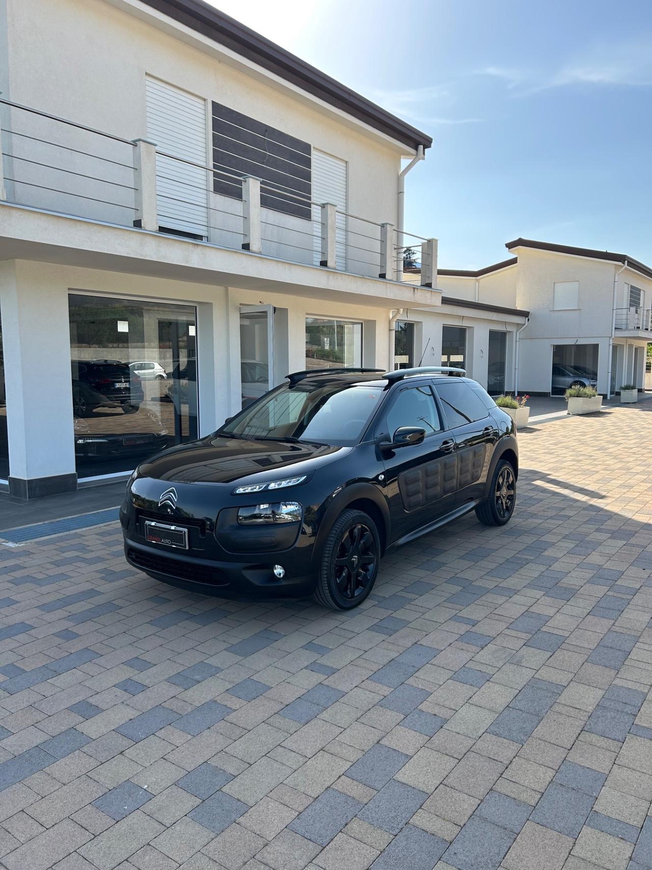Citroen C4 Cactus BlueHDi 100 S&S Shine