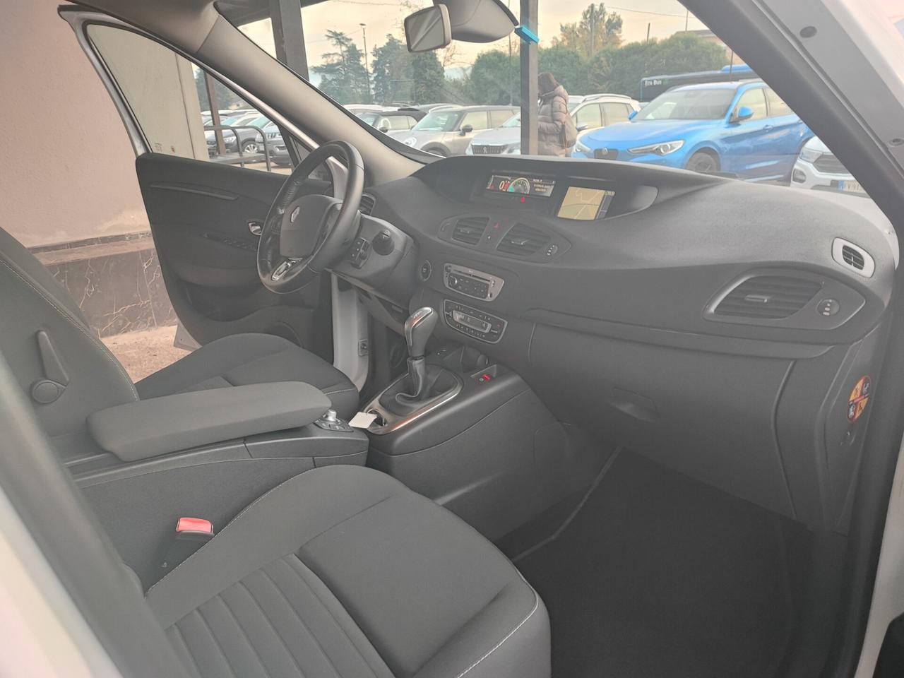 Renault Scenic Scénic XMod dCi 110 CV EDC Bose