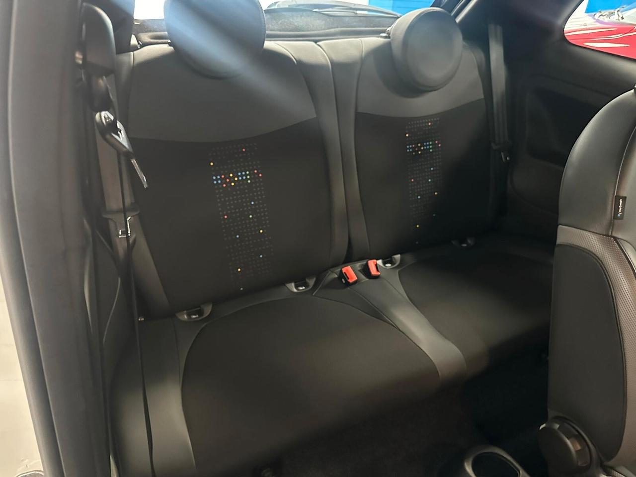 Fiat 500 1.0 Hybrid Hey Google