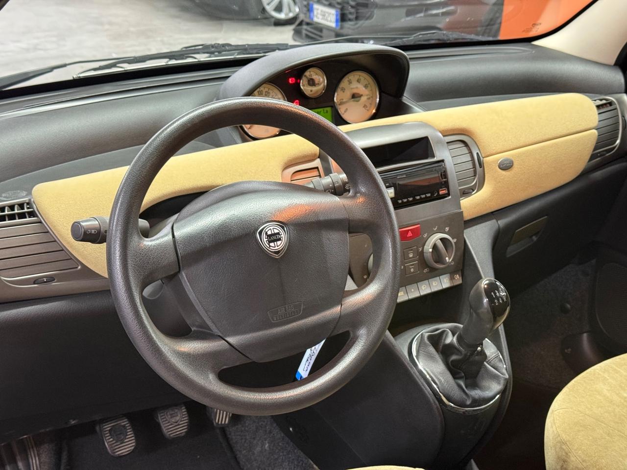 Lancia Ypsilon 1.3 Multijet 16V Argento