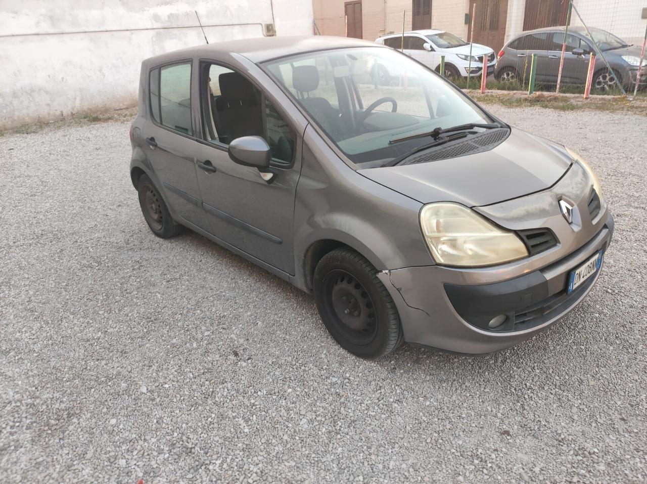 Renault Modus 1.5 dCi 85CV Dynamique