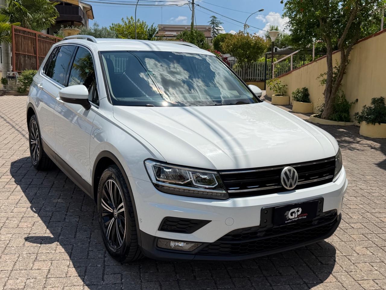 Volkswagen Tiguan 2.0 TDI SCR DSG Business BlueMotion Technology