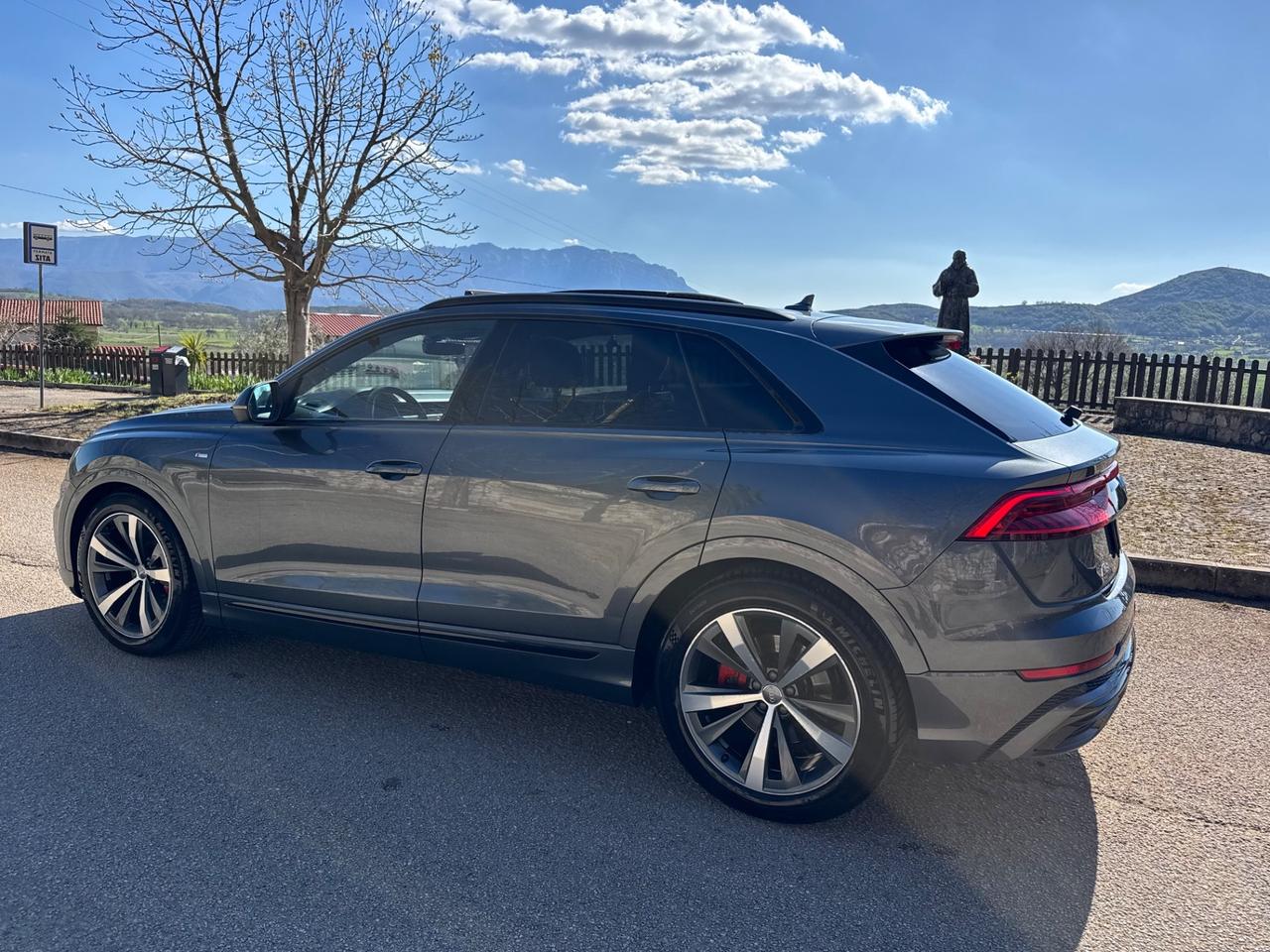 Audi Q8 50 TDI 286 CV quattro tiptronic Sport
