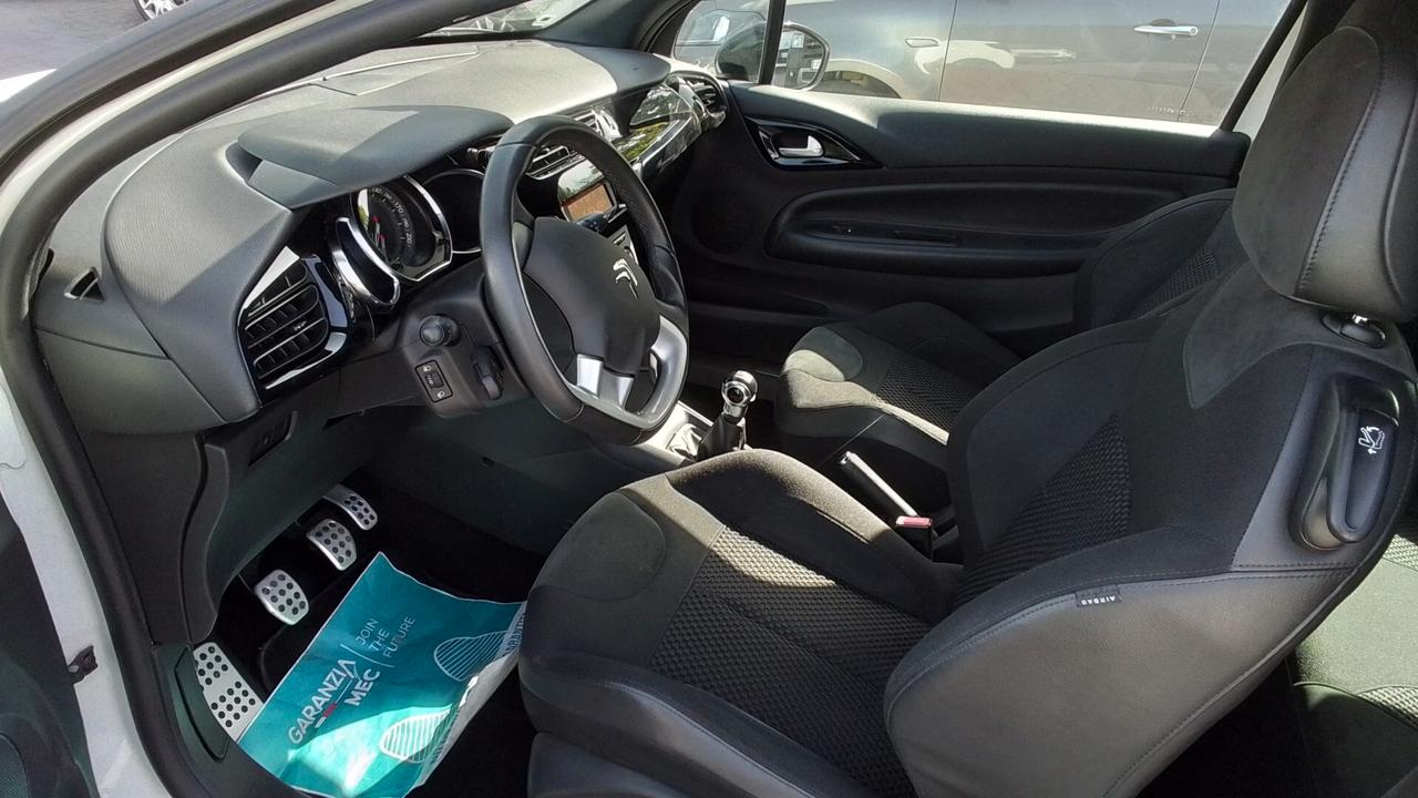Citroen DS3 3 1.2 VTi 82 Chic