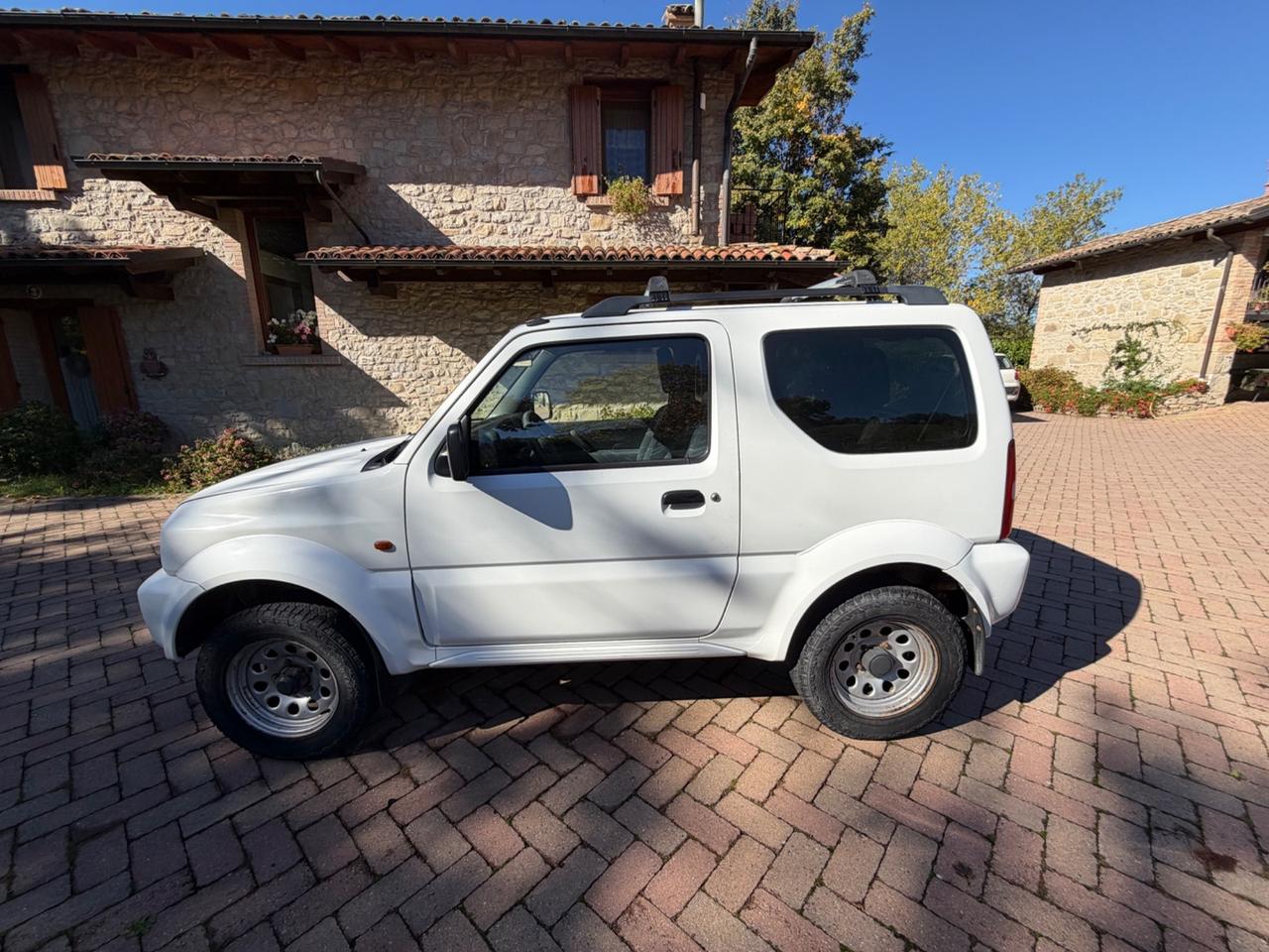 Suzuki Jimny 1.3i 16V cat 4WD JLX GANCIO TRAINO