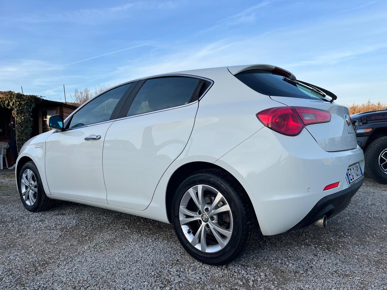 Alfa Romeo Giulietta 1.6 JTDm-2 105 CV