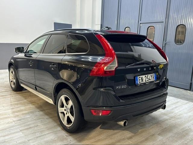 Volvo XC 60 XC60 D4 AWD Geartronic R-design