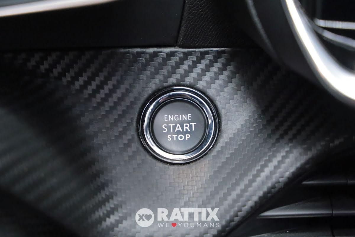 Peugeot e-2008 motore elettrico 100kW GT