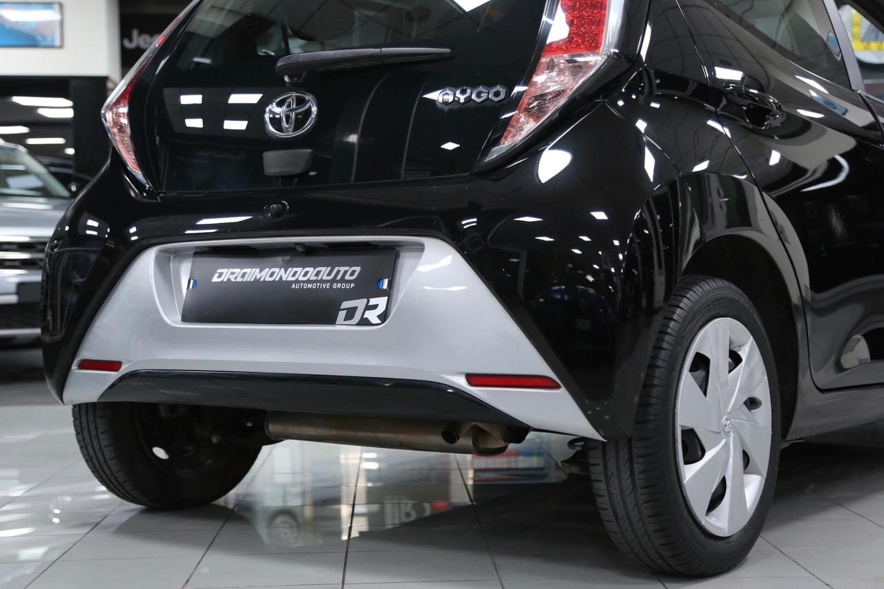 Toyota Aygo 1.0 VVT-i 69 cv x-play